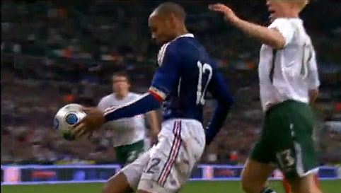 Vidéo de la main de Thierry Henry contre l'Eire