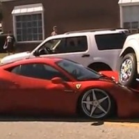Accident Ferrari 458 Italia Pininfarina vs Pick Up Ford
