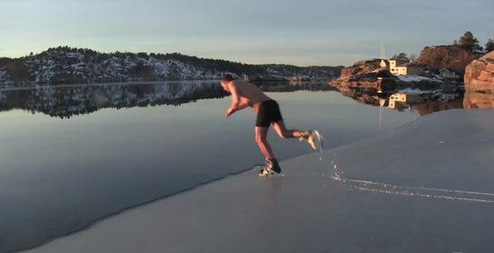 patin glace eau norvege