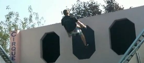 julien roberge trampoline mur