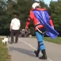 Le Super Héros de la crotte de chien