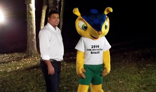 Mascotte Coupe du Monde 2014 encore avec Ronaldo