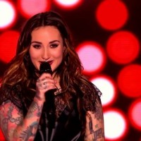 Amélie Piovoso et ses tatouages chante Addicted to You de Avicii, The Voice 2015